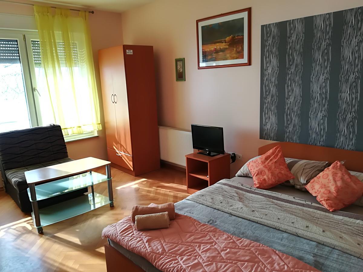 Guesthouse Sava Славонски брод Екстериор снимка